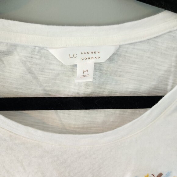 LC White Tee with Embroidered Pumpkin Detail Size Medium - Picture 3 of 11